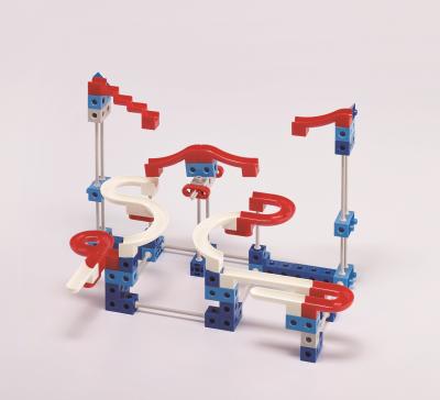 Конструктор "Лабиринт с шариками Marble Run и 2-х см. соединяющимися кубиками (102 детали)"