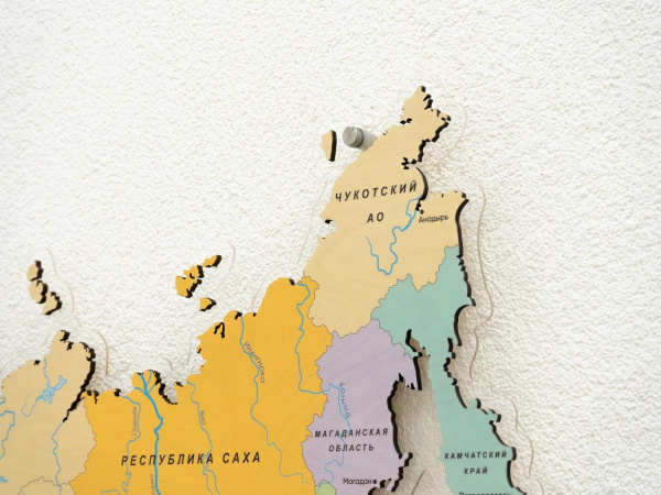 Административная карта России из дерева на стену "Родина моя" 900×511×30мм.