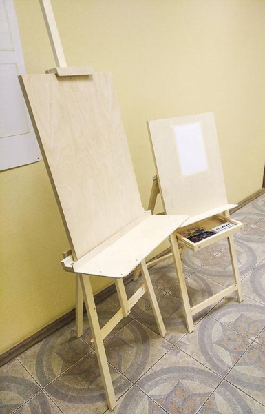 Мольберт-хлопушка Алан с большой полкой-ящиком