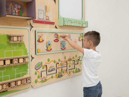 Дидактическая настенная панель «Семейные ценности »