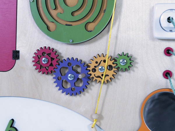 Бизиборд «Зёва»