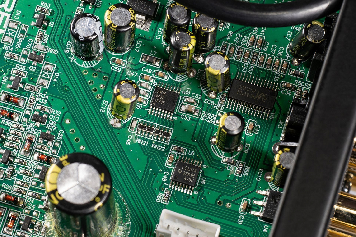 Обзор. Интегральный усилитель Premiera A1: аппарат с одним условием